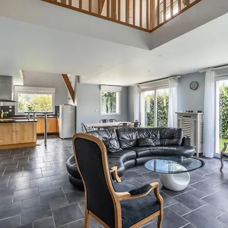 Beautiful House In Trouville-sur-Mer